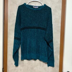 Sweater Graphic women’s sweater size large